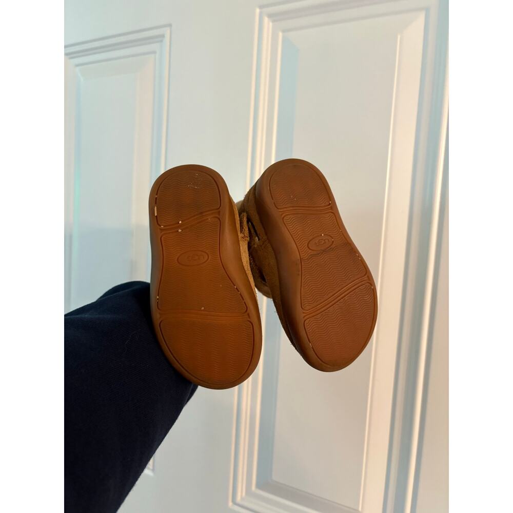 UGG Kids Keelan II boots in chestnut size 6 - Picture 4 of 5